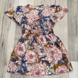 Floral Mini Dress with pockets, size Medium